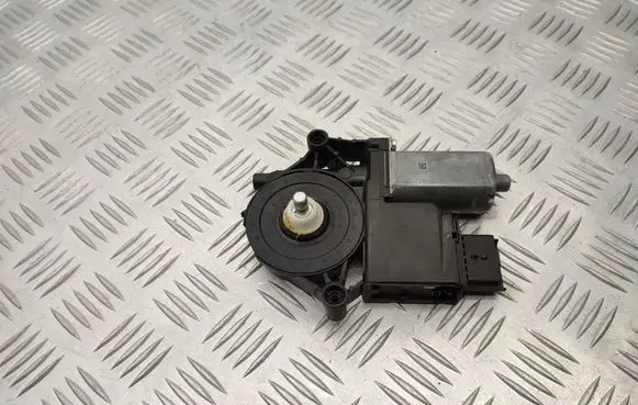 Peugeot Traveller Front door window regulator motor 9829503680