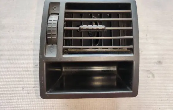 Volkswagen Transporter - Caravelle T5 Dashboard side air vent grill/cover trim 7H1819204C