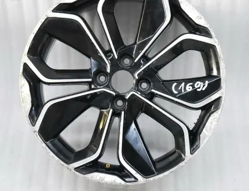 Renault Captur R17 alloy rim 