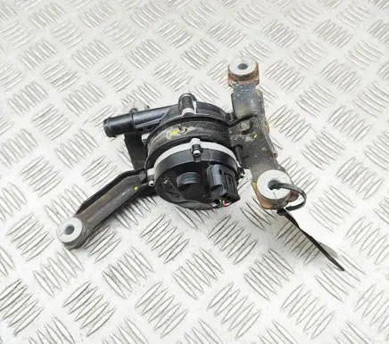 KIA Soul Electric auxiliary coolant/water pump 369100E650