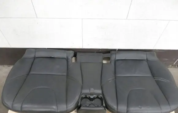 Volvo V40 Second row seats 39975692