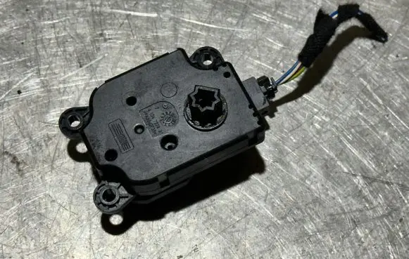 Ford Transit Custom Air flap motor/actuator AV6N19E616AA