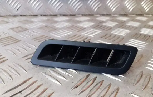 Volkswagen Sharan Rear air vent grill 7N0819705D