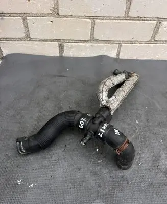 Peugeot 607 Engine coolant pipe/hose 9648931580