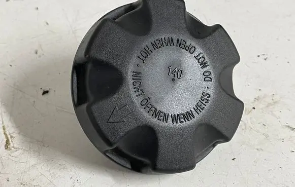 BMW X1 E84 Coolant expansion tank/reservoir cap PA666130