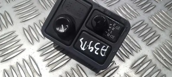 Nissan Almera N16 Wing mirror switch 6896090J00 68960-90J00
