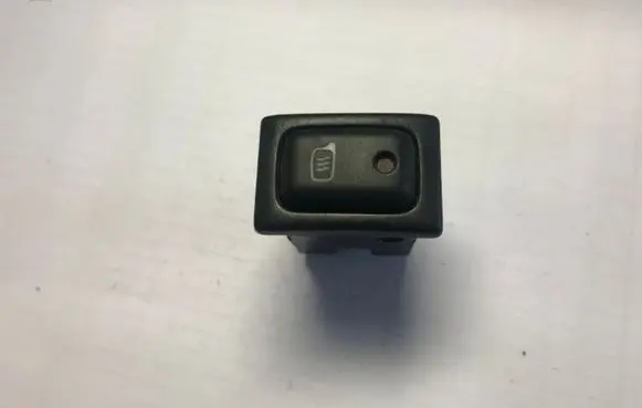 Suzuki Grand Vitara I Mirror heating switch 