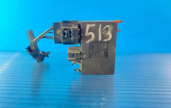 Toyota Auris 150 Coolant fan relay 8925712010 4993003341