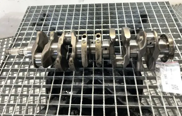 Volvo XC90 Crankshaft D5244T4