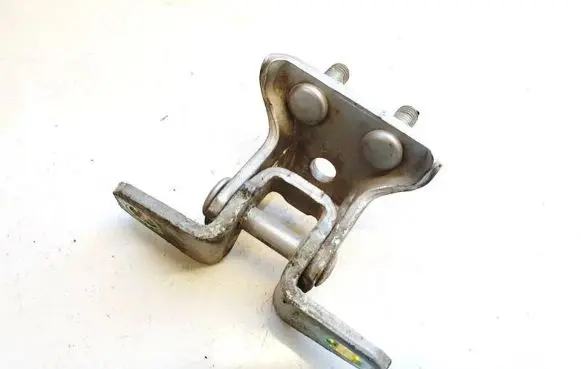 Mitsubishi Lancer X Tailgate/trunk/boot hinge
