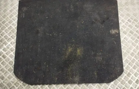 Trunk/boot floor carpet liner