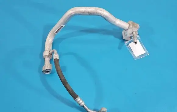 BMW i3 Air conditioning (A/C) pipe/hose 9317386 IMPRK1577803