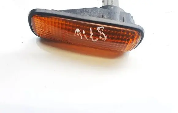 Honda HR-V Front fender indicator light 3890