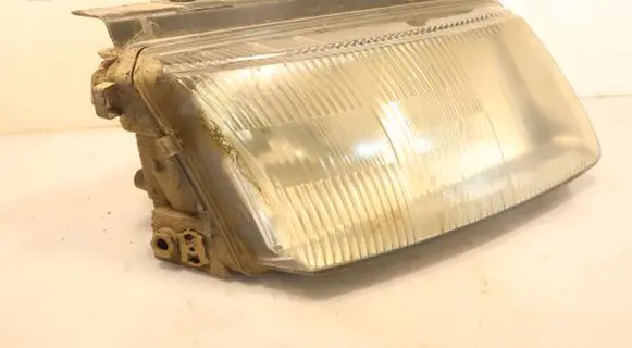 Volkswagen PASSAT B5 Headlight/headlamp