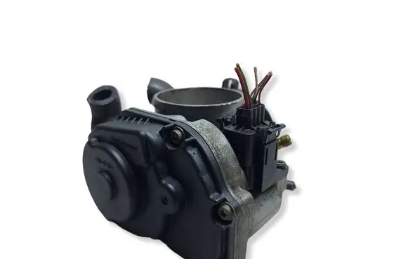 Volkswagen PASSAT B5 Throttle body valve 058133063HKASACJA 058133063H
