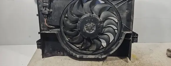 Volvo XC70 Electric radiator cooling fan 30741238 0936821 3135103922