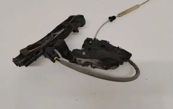 Mercedes-Benz S W222 Rear door lock A0997302235