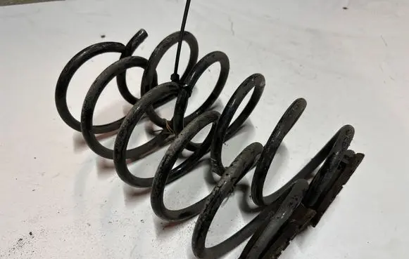 Opel Corsa E Rear coil spring