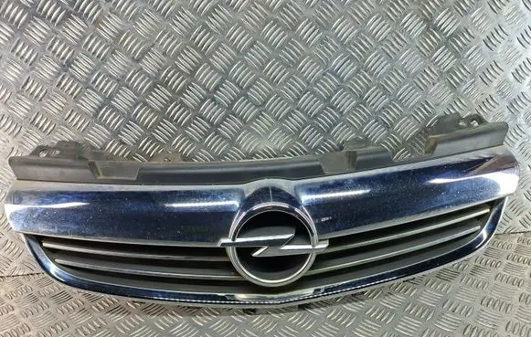 Opel Zafira B Front bumper upper radiator grill 13247327