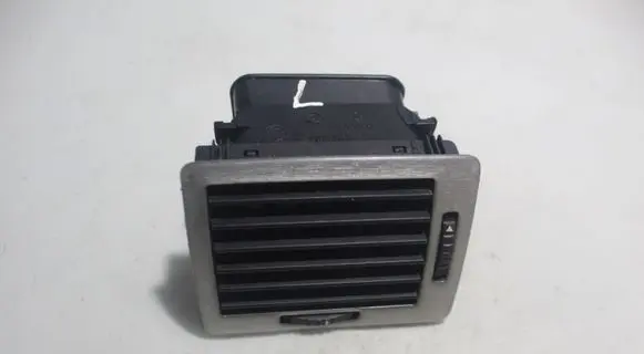Skoda Fabia Mk1 (6Y) Dashboard side air vent grill/cover trim