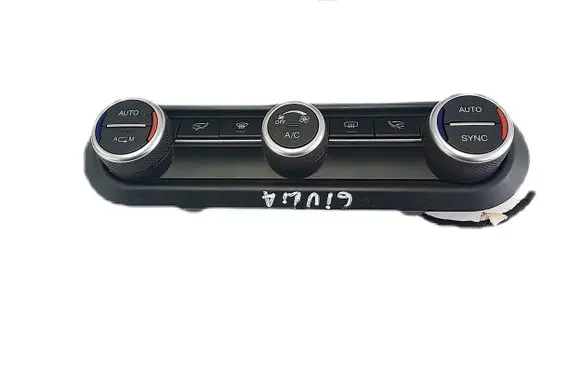 Alfa Romeo Giulia Climate control unit 01561390660