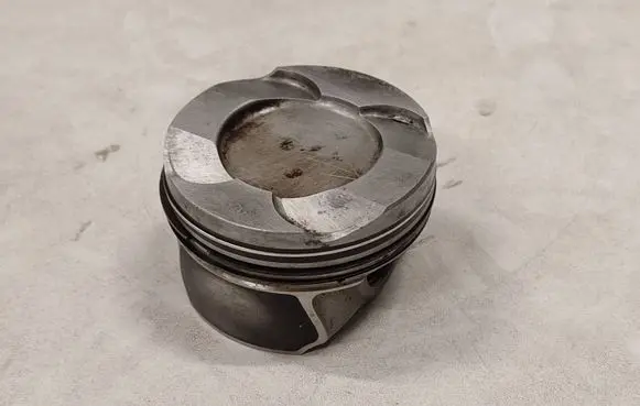 BMW 6 F12 F13 Piston 861919601