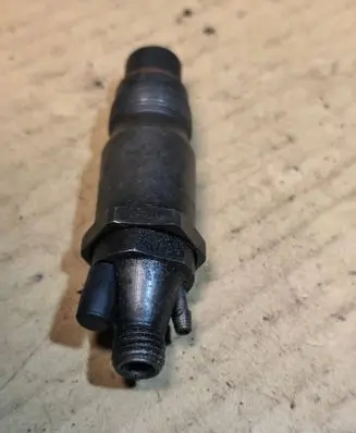 Fuel injector