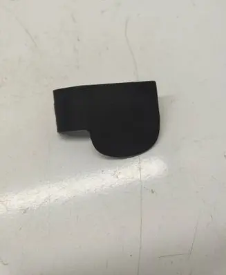 Dodge Durango Front passenger seat rail trim D0CW-XX-58142 D0CWXX58142