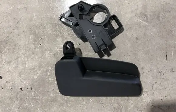 Volkswagen ID.7 Engine bonnet (hood) release handle 5H1823533 14B823633