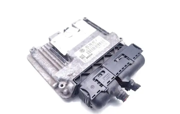 Volkswagen Scirocco Engine control unit/module 03C906027AT 0261S05810 1039S37741