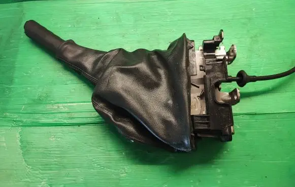 Opel Vivaro Handbrake/parking brake lever assembly 361352580R 93459910