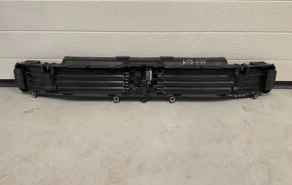 Audi Q6 e-tron Intercooler air channel guide 85H121219EKPD144 315038046 D2025099P1537