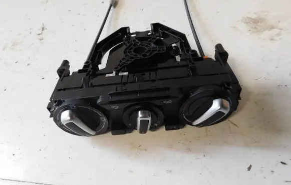 Volkswagen Up Climate control unit