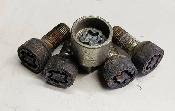 Volkswagen Scirocco Nuts/bolts AWFA1WF584