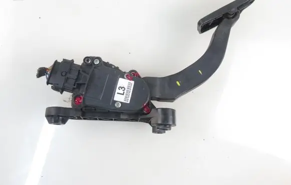 KIA Sportage Accelerator throttle pedal 327001FXXX