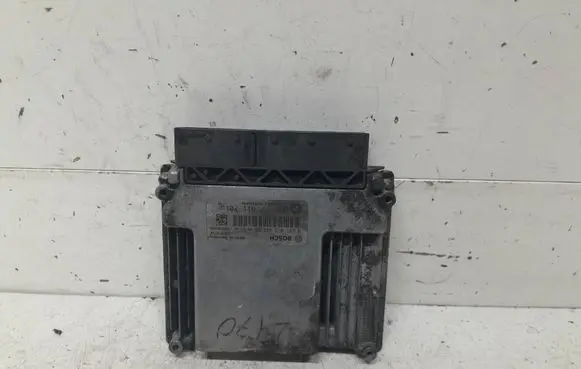 BMW 1 E81 E87 Engine control unit/module 7811701