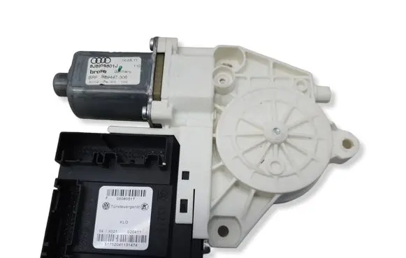 Audi TT TTS Mk2 Front door window regulator motor 8J8959801J 989447306