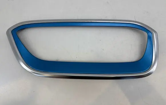 BMW i3 Front bumper upper radiator grill 7375884