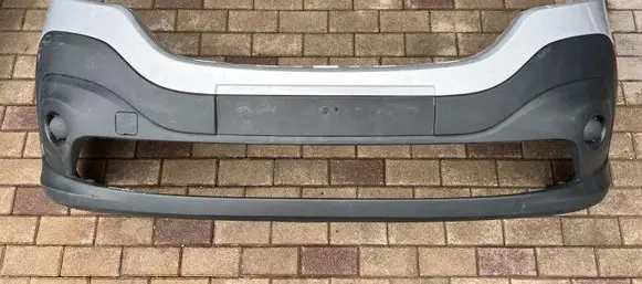 Renault Trafic III (X82) Front bumper 620223380R