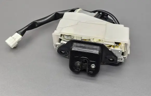 Honda Accord Tailgate/trunk/boot lock/catch/latch D7661372B 1638000120