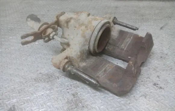 Volkswagen PASSAT B5 Front brake caliper