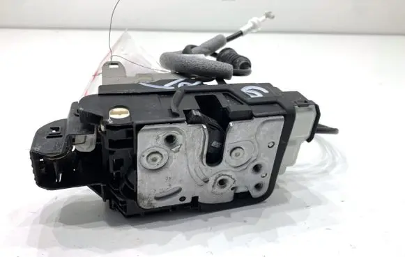 Volvo XC60 Rear door lock 31462447