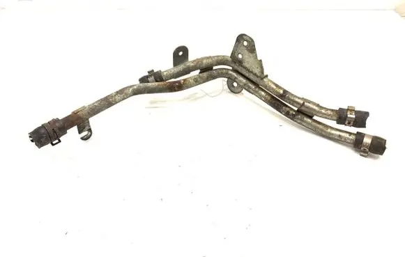 Engine coolant pipe/hose
