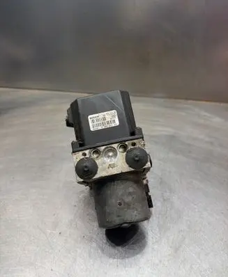 Audi A4 S4 B6 8E 8H ABS Pump 0265950012 ESP01249 182147