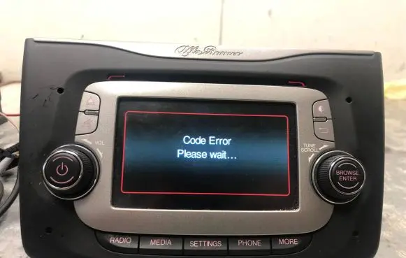 Alfa Romeo Mito Radio/CD/DVD/GPS head unit 01561084350