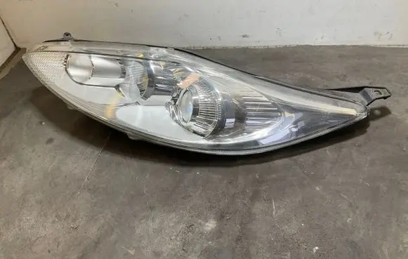 Ford Fiesta Headlight/headlamp 8A6113W030DG 1LL24704507