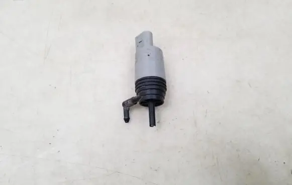 BMW 5 E60 E61 Windscreen/windshield washer pump 6934159