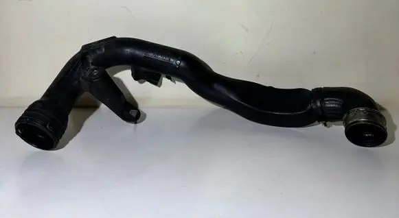 Audi A4 S4 B6 8E 8H Intercooler hose/pipe 3B0145762B