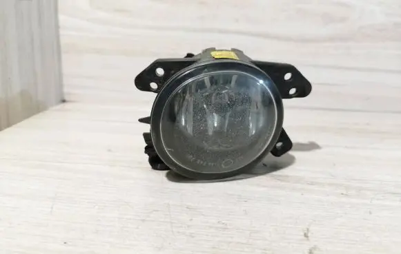 Mercedes-Benz B W245 Front fog light A2518200856 0305076002