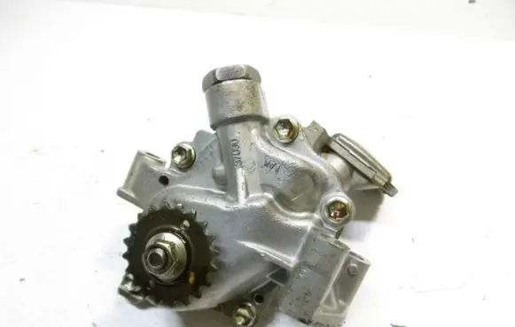 Toyota Corolla E140 E150 Oil pump 